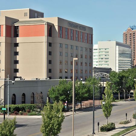Embassy Suites Des Moines Downtown Exterior photo