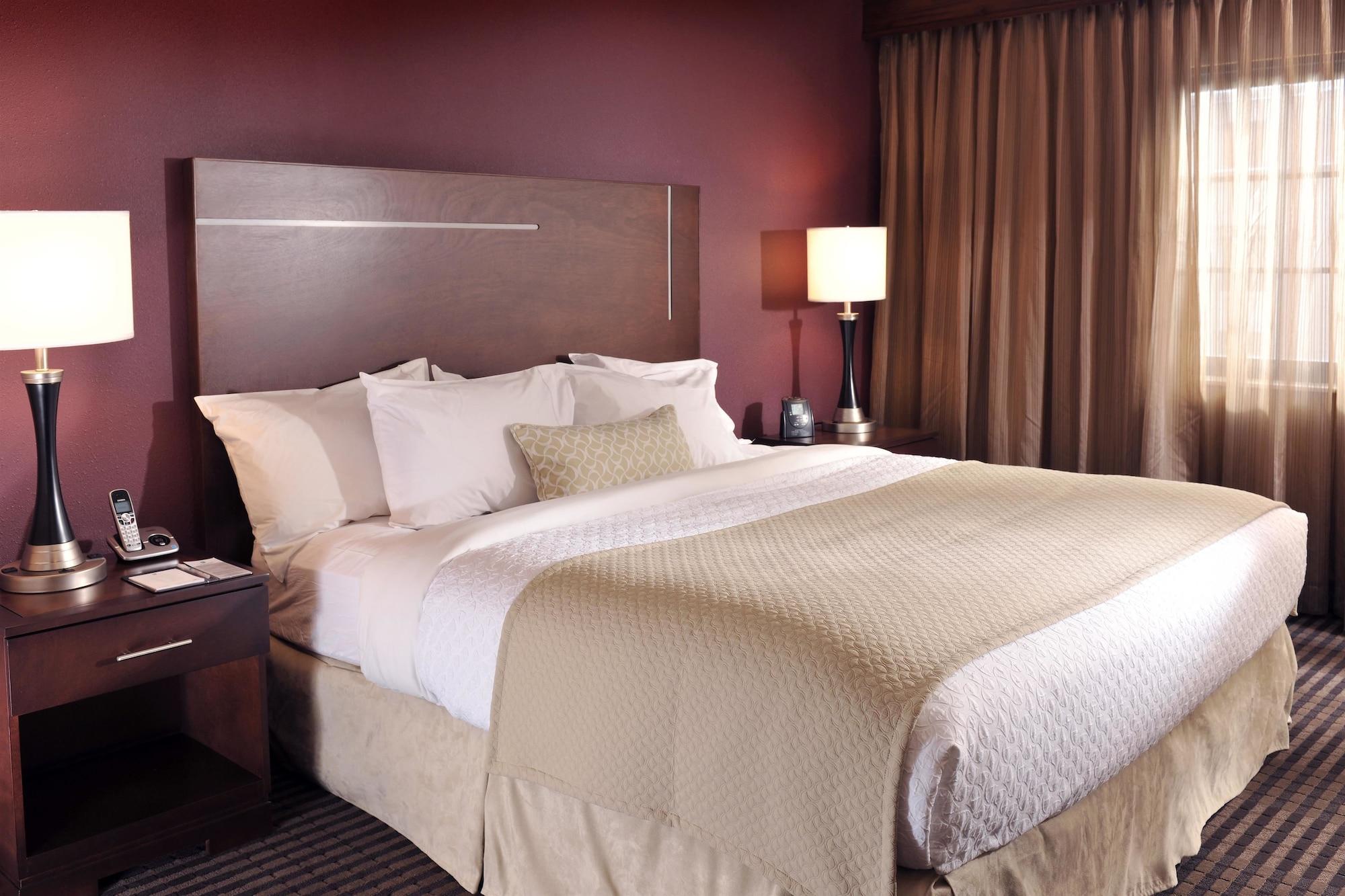 Embassy Suites Des Moines Downtown Room photo